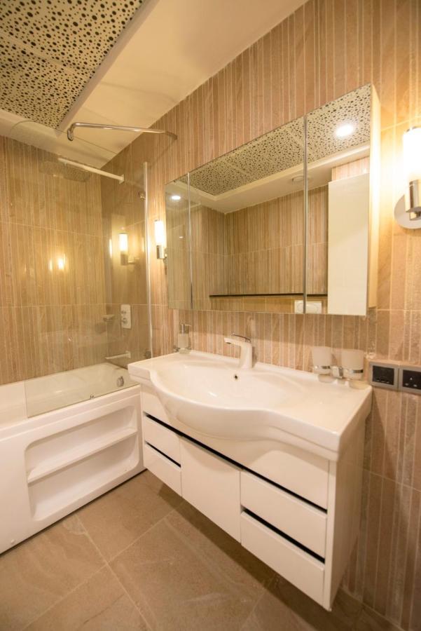 Centaurus Hotel Suites Iszlámábád Kültér fotó