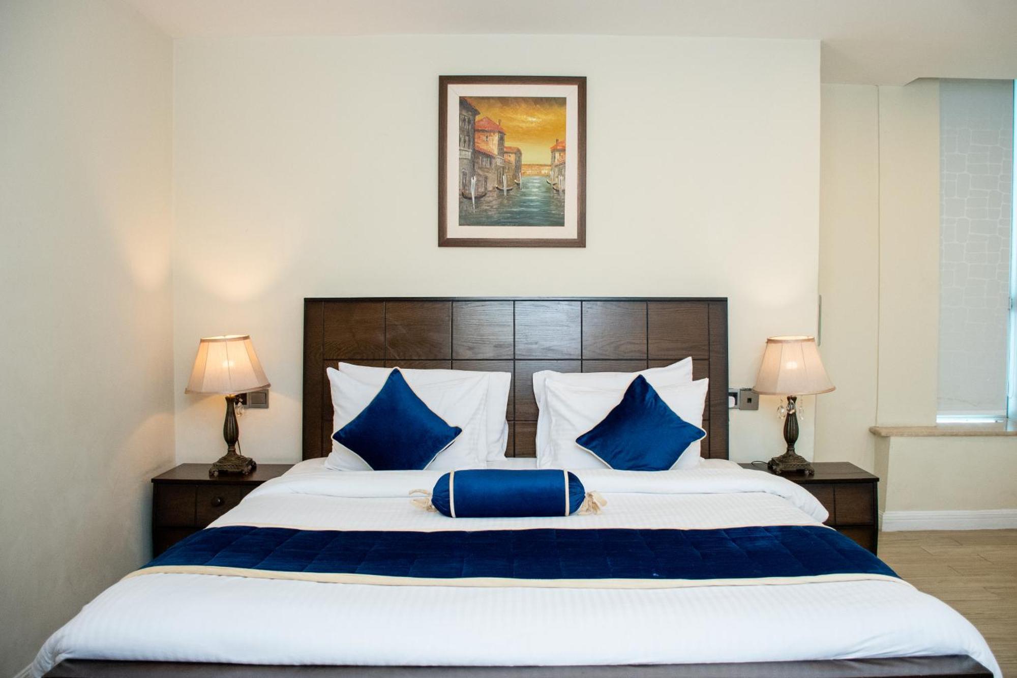 Centaurus Hotel Suites Iszlámábád Kültér fotó