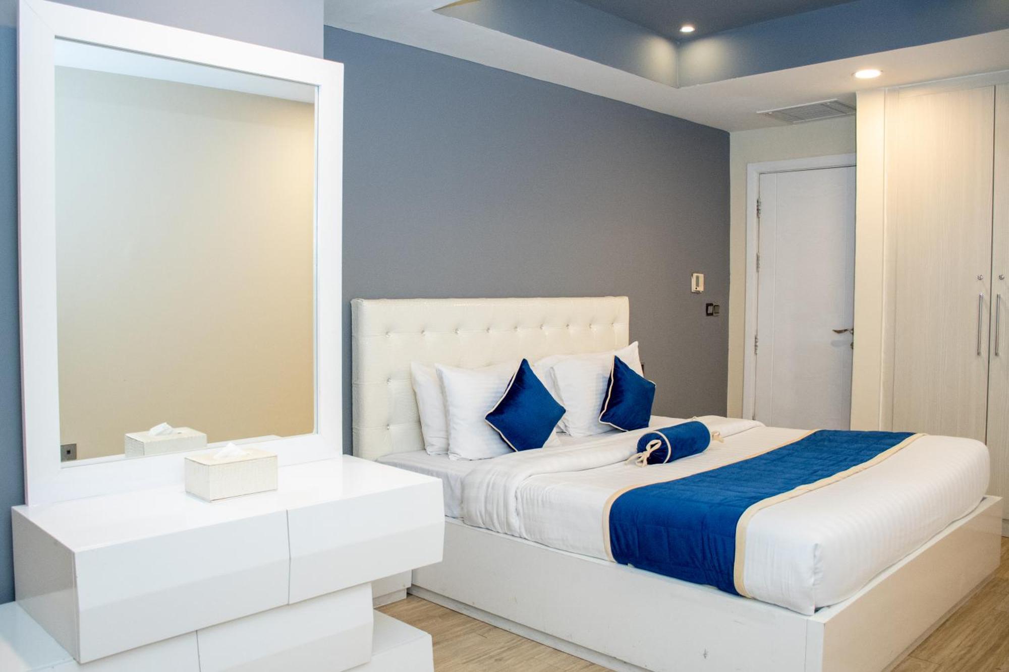 Centaurus Hotel Suites Iszlámábád Kültér fotó
