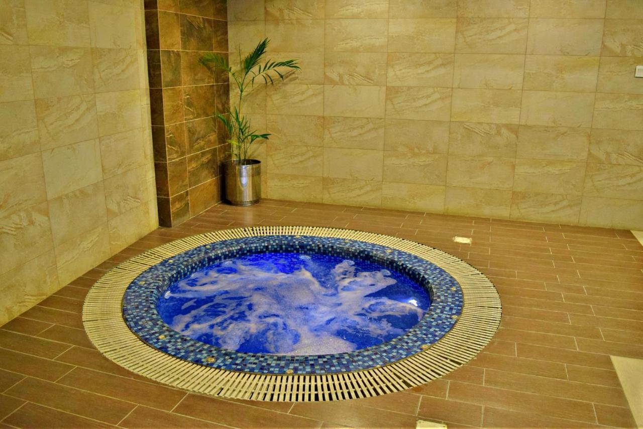Centaurus Hotel Suites Iszlámábád Kültér fotó