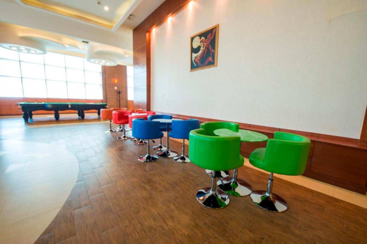 Centaurus Hotel Suites Iszlámábád Kültér fotó