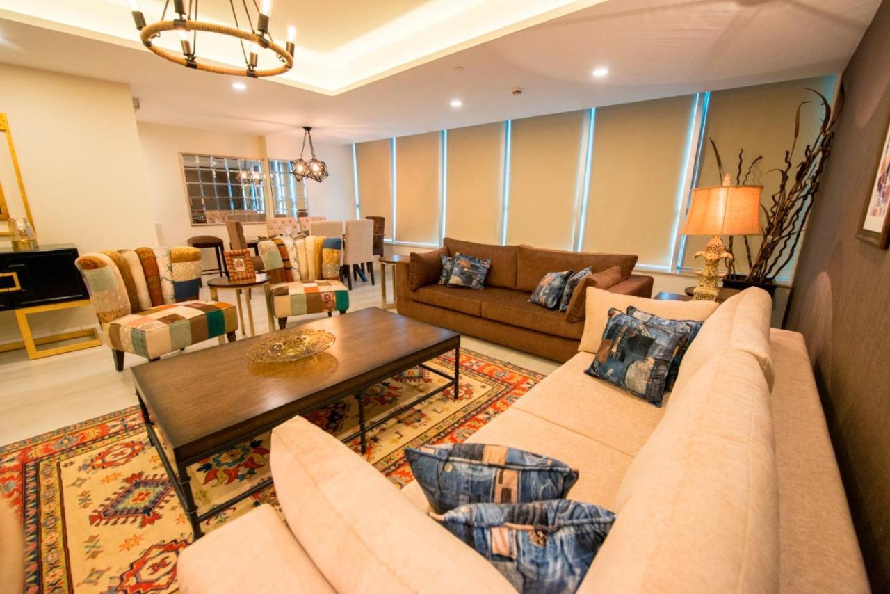 Centaurus Hotel Suites Iszlámábád Kültér fotó