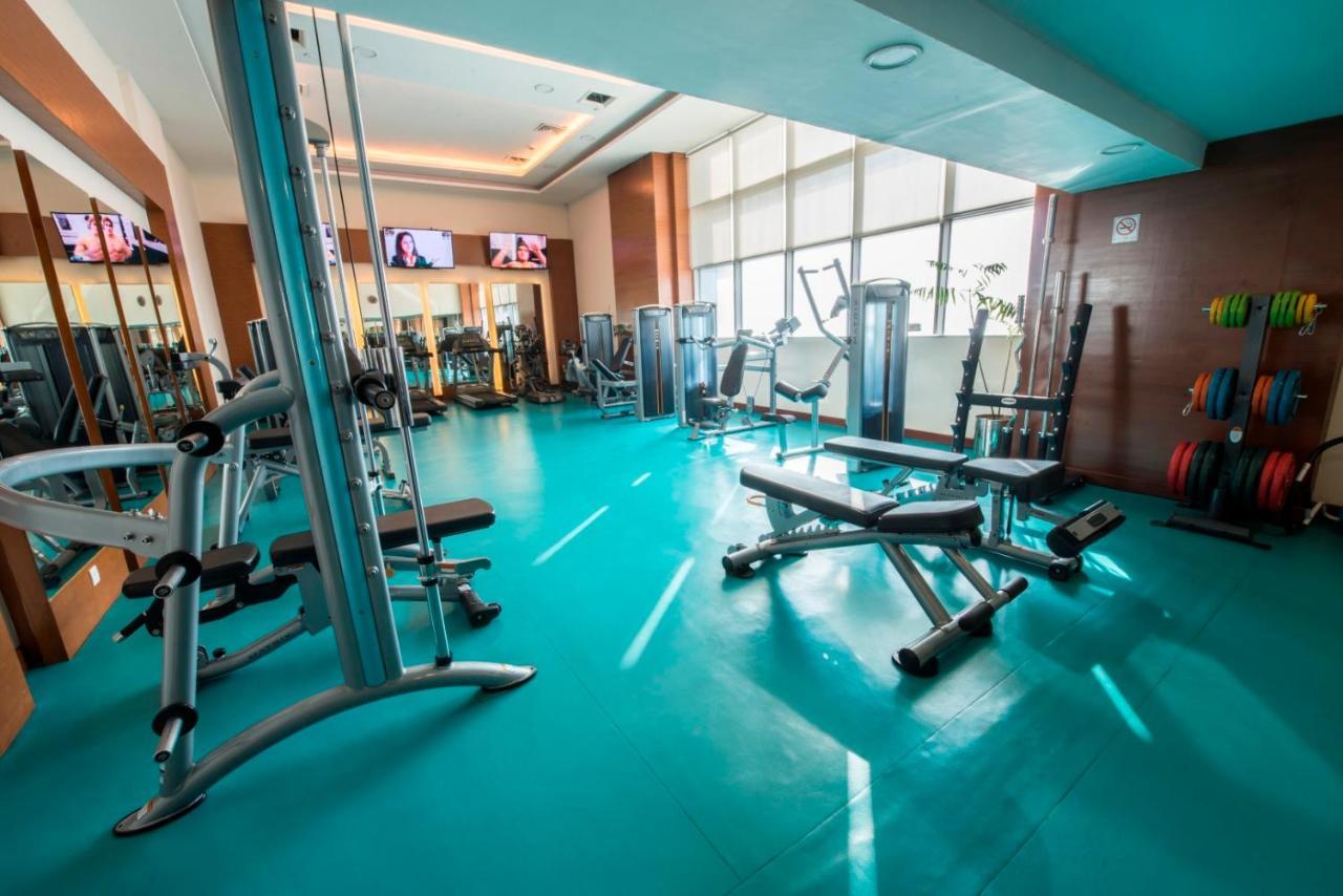 Centaurus Hotel Suites Iszlámábád Kültér fotó